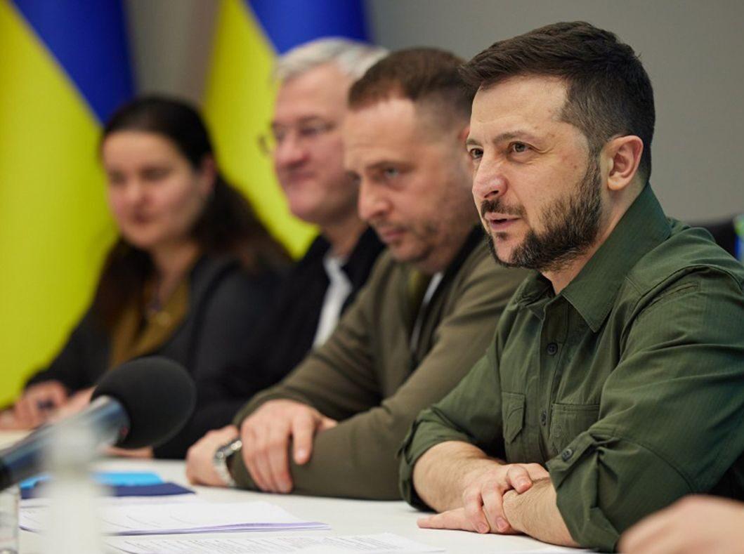 Кадрові зміни у держінституціях навряд відбуваються через якісь побажання міжнародних партнерів — політолог