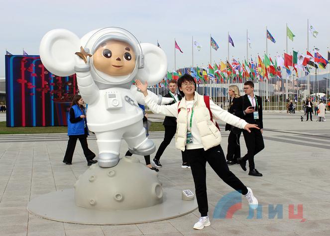 Екскурсія до зони бойових дій та інтерв’ю з Симоньян: чим відзначився «Всемирный фестиваль молодежи» в Сочі для Луганщини