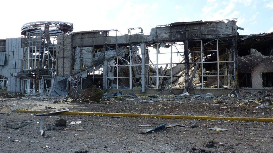 «За 146 днів оборони там не був жоден журналіст» — співавторка книги про Луганський аеропорт