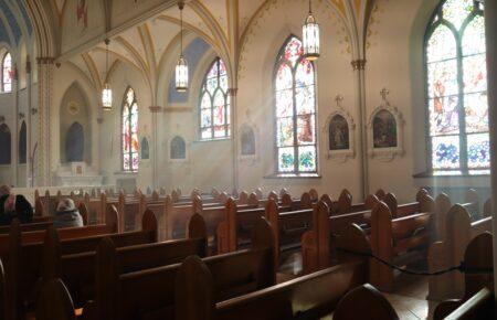 Іспанія схвалила план компенсації жертвам сексуального насильства з боку католицької церкви