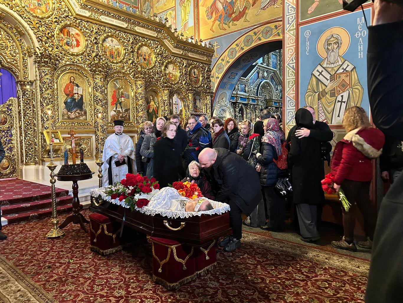 У Києві попрощались з письменником Дмитром Капрановим (ФОТО, ВІДЕО)