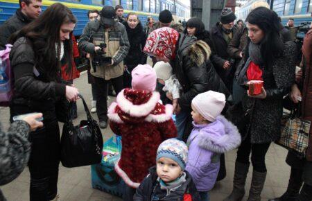 Вишлінський: Мільйони людей виїхали з України, і ніхто не знає точної цифри