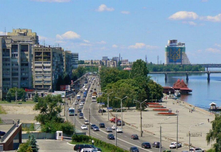 Російські окупанти атакують Дніпро