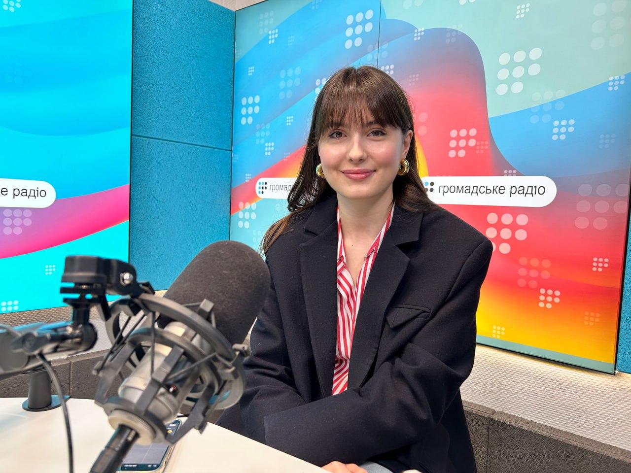 Тренди весни 2024: поради стилістки