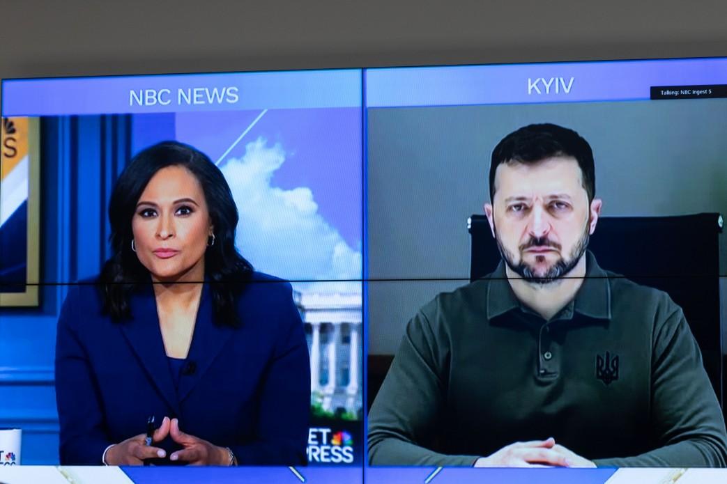 Коли Трамп приїде в Україну, тоді я буду обговорювати його «формулу миру» — Зеленський