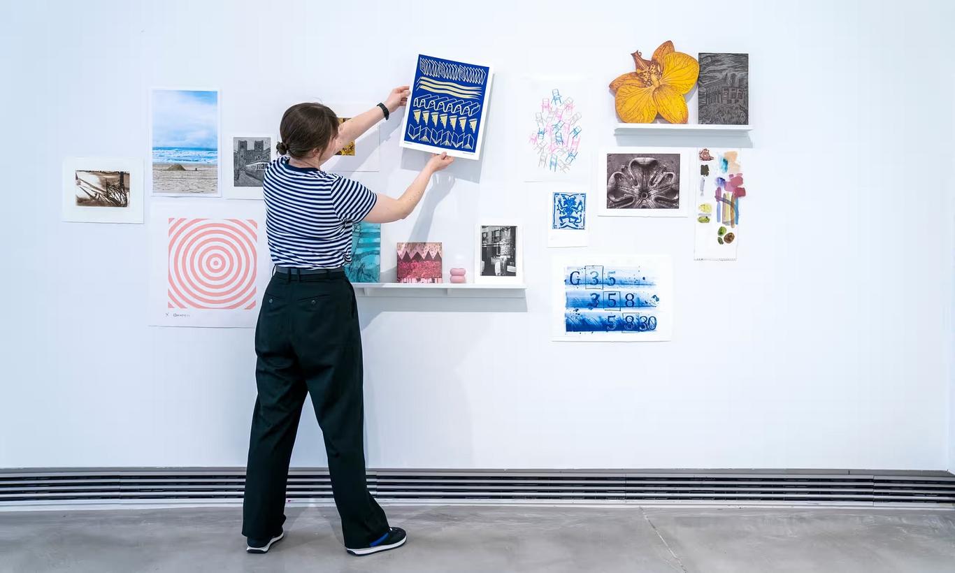 Единбурзька галерея запрошує всіх охочих повісити свої роботи на її стінах