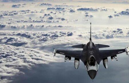 Aviation expert: F-16's arrival in Ukraine could create 100km grey zone around the border