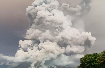 В Індонезії зʼявиться острів-привид
