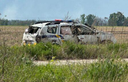 Окупанти дроном атакували авто поліції на Харківщині: правоохоронець їхав на евакуацію