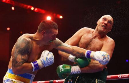 Олександр Усик став першим в історії суперважкої ваги абсолютним чемпіоном світу з чотирма поясами