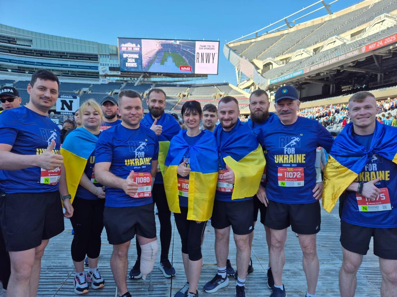 Українські ветерани взяли участь у пробізі Soldier Field 10 у Чикаго (ВІДЕО)