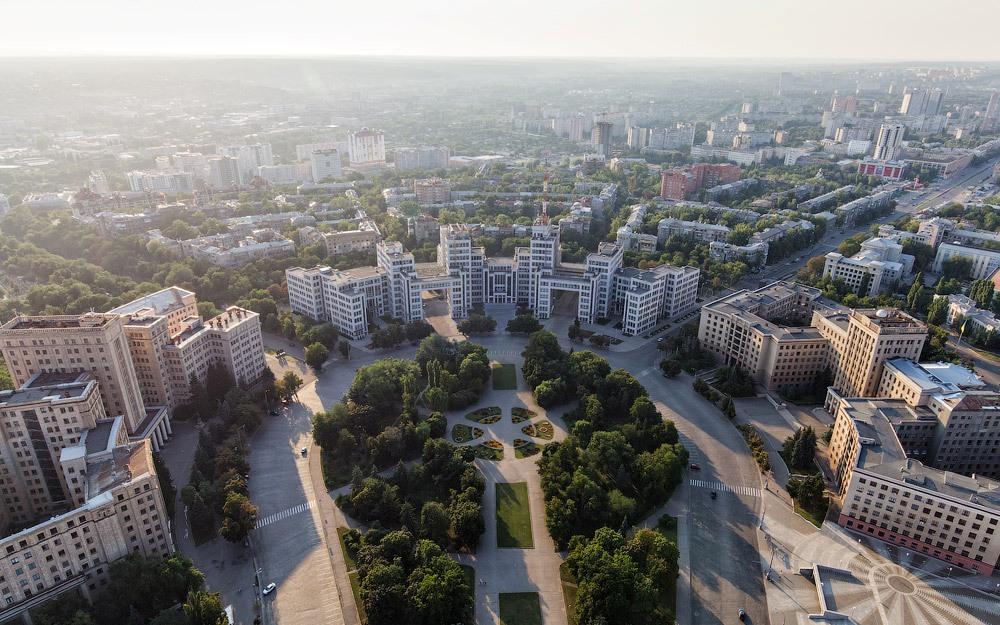 Армія РФ атакувала Харків: 11 поранених, загинула жінка