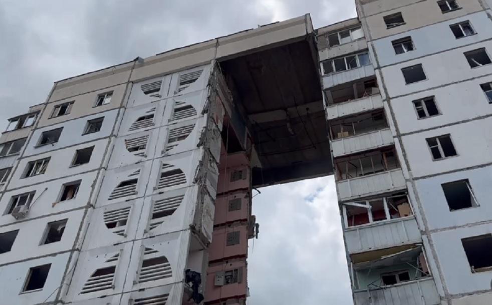 У російському Бєлгороді обвалилася багатоповерхівка