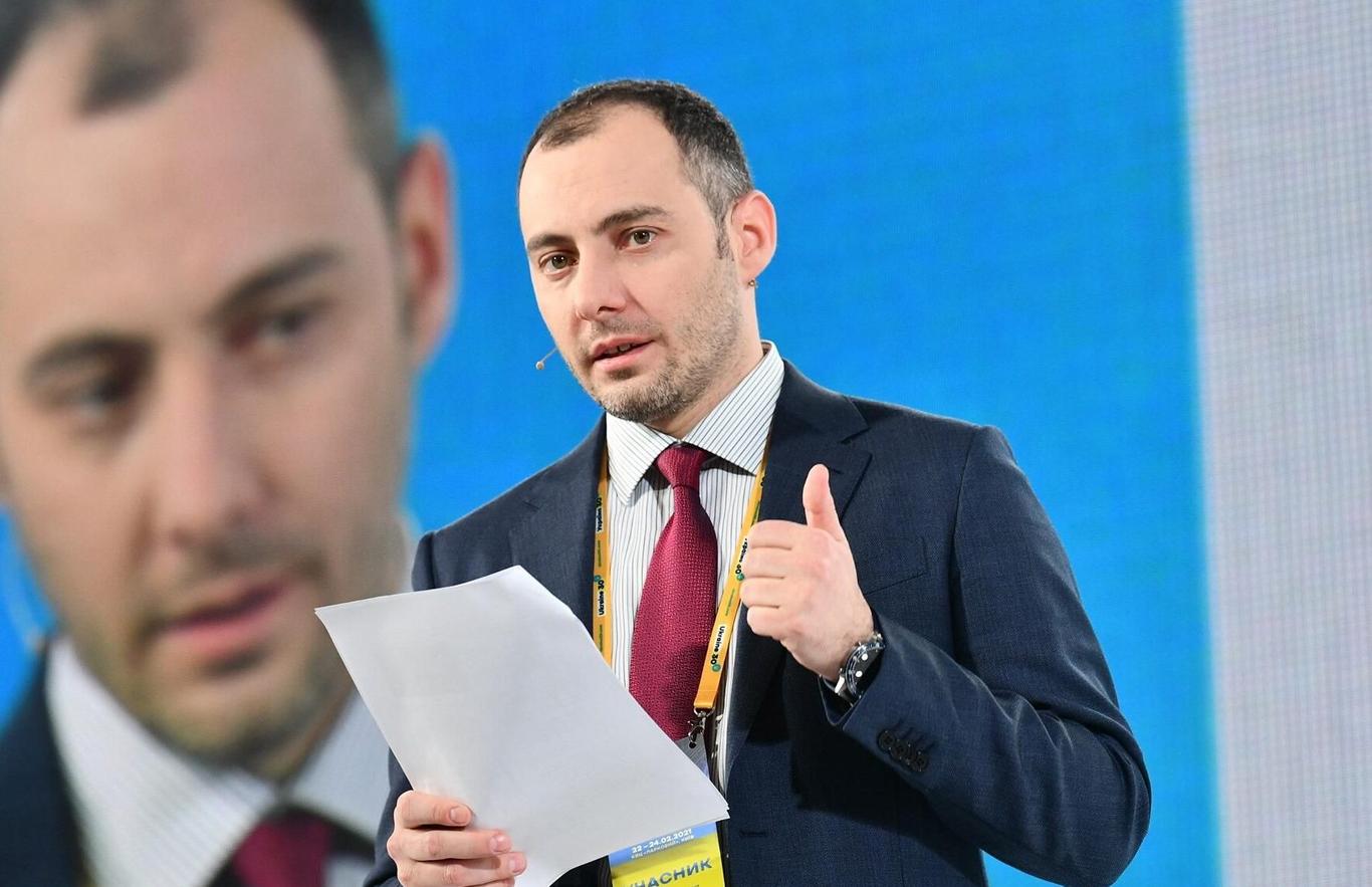 У Раді зареєстрували постанову про звільнення з посади міністра Кубракова