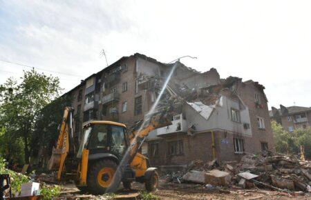 Ракетний удар по Харкову: у місті зафіксували п'ять пожеж на площі понад 1200 кв. м