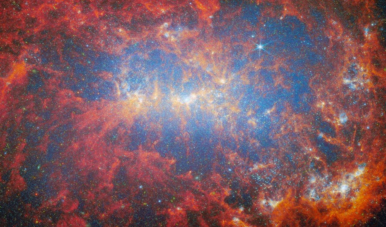 Телескоп «Джеймс Вебб» зазнімкував феєрверк зоряних спалахів у карликовій галактиці