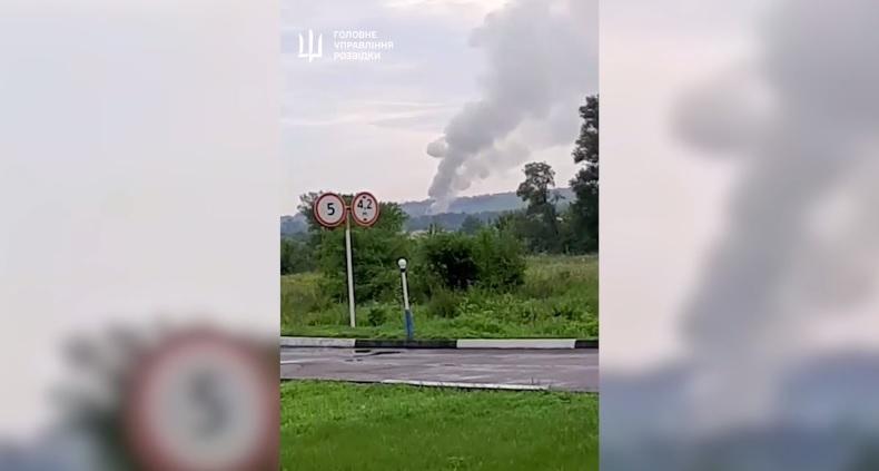 Українські розвідники вдарили по складу боєприпасів у Воронезькій області (ВІДЕО)