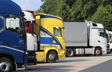 У Києві вводять обмеження руху для вантажівок