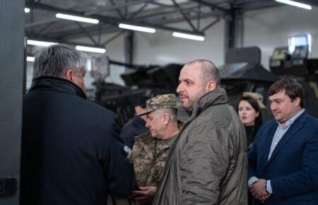 Як Міноборони напряму купуватиме західну зброю: пояснює керівник Департаменту політики закупівель