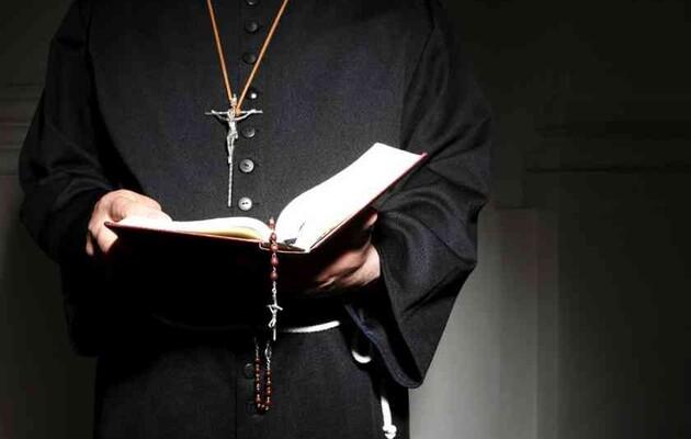 Closure of churches and raids on priests: What happens to religious organisations in the occupied territories