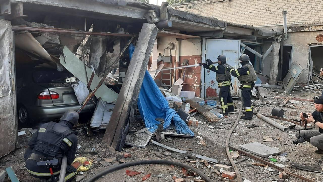 Air strike on Kharkiv: a man who was unblocked from the rubble of a building dies in hospital