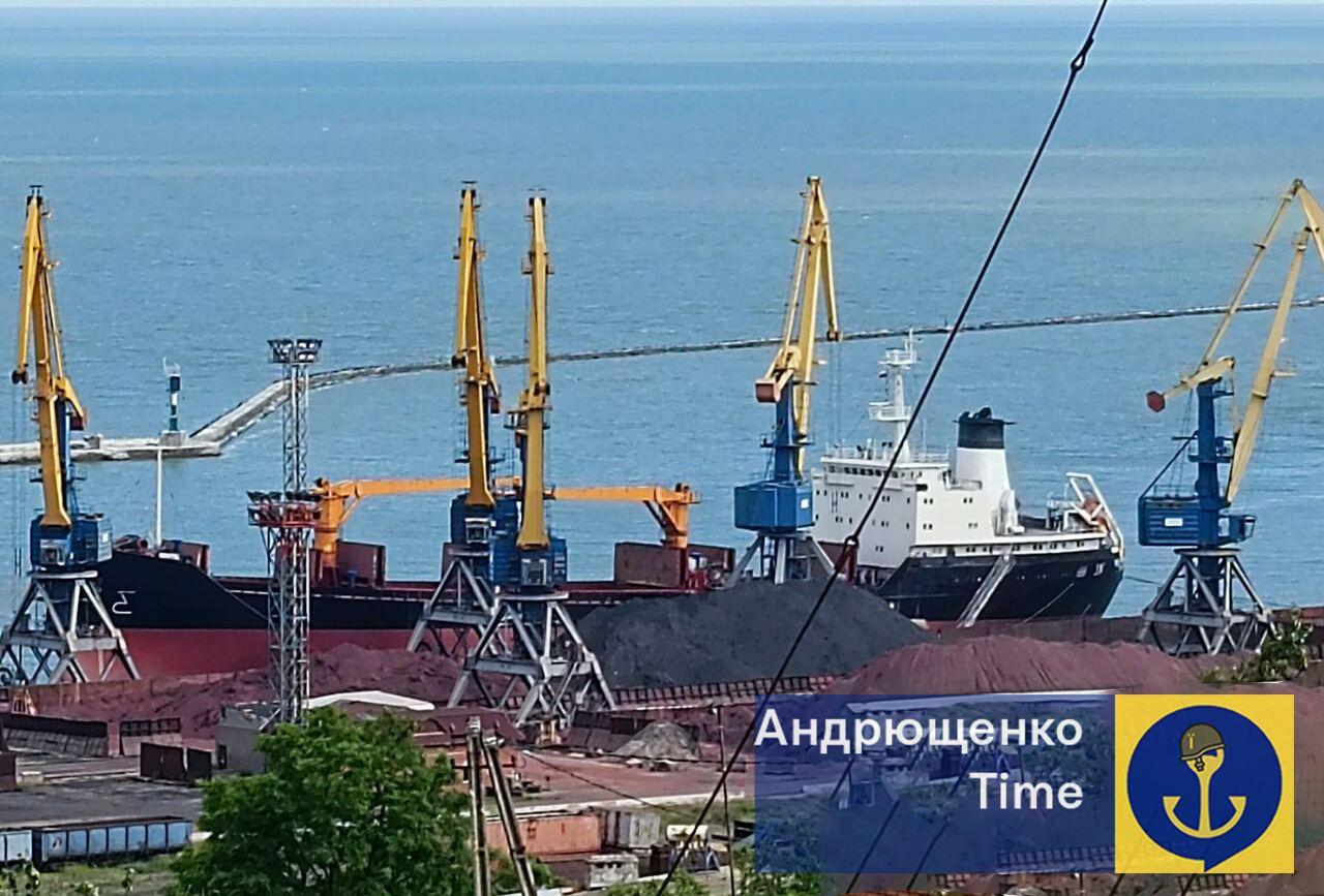 У порту Маріуполя помітили новий російський корабель