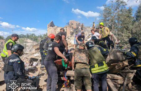 Ракетний удар росіян по Кривому Рогу: відомо про щонайменше 8 загиблих (ВІДЕО)