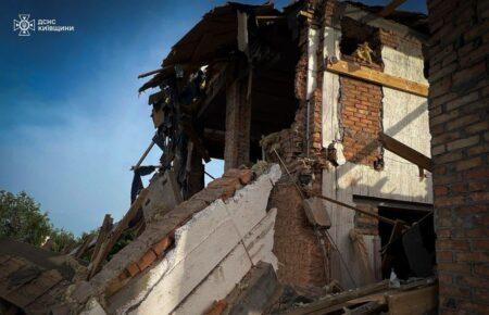 На Київщині через нічну атаку ворога пошкоджено 35 приватних будинків