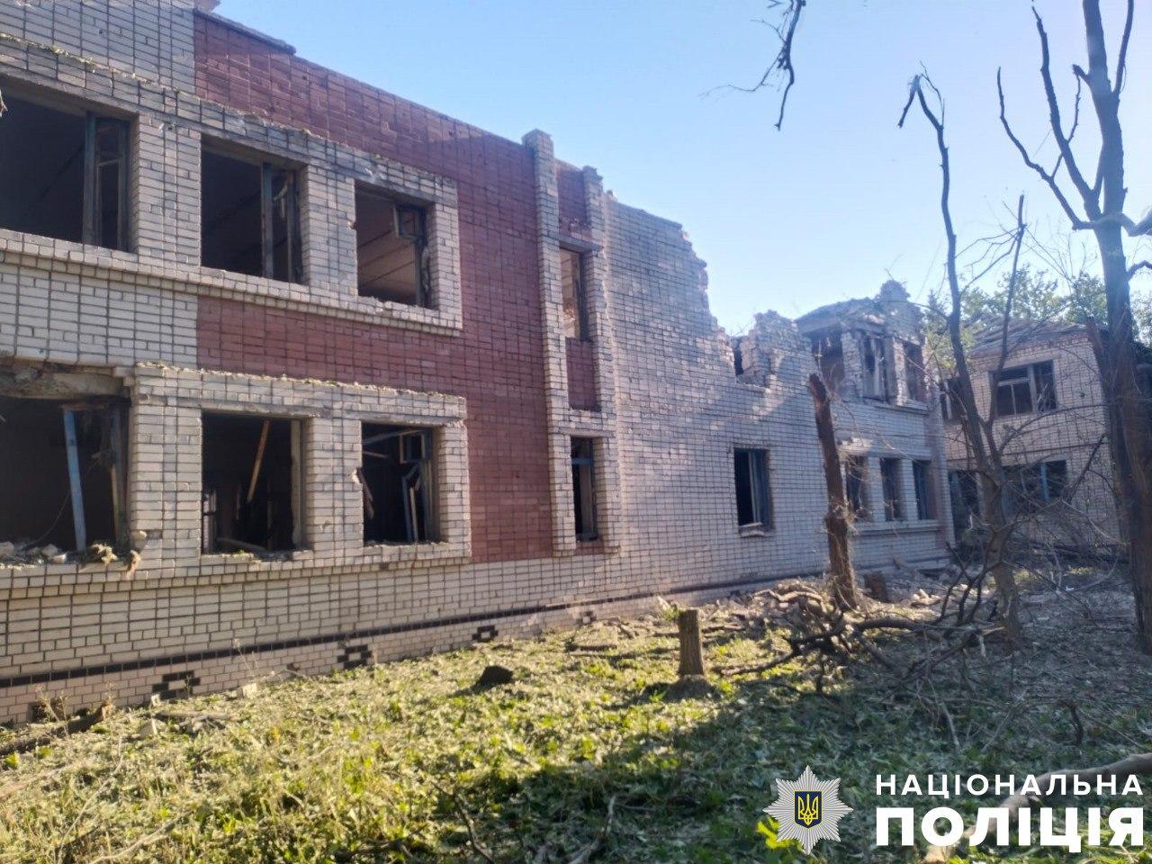 Поліція показала наслідки російських ударів по Херсонщині (ФОТО)
