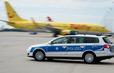 Пара влаштувала безупинний секс у літаку з Іспанії до Німеччини