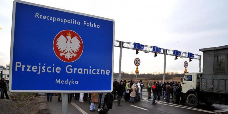 ДПСУ: Польські фермери можуть заблокувати пункт пропуску на кордоні аж до жовтня