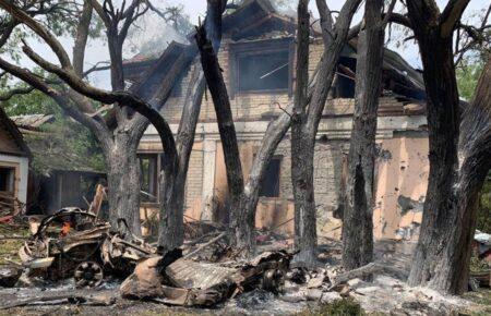 Окупанти вбили співробітницю сільради на Донеччині, ще 15 людей поранені