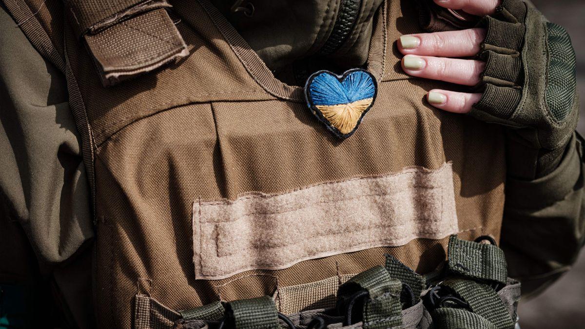 Перші засуджені жінки уклали контракти із ЗСУ — Мін'юст