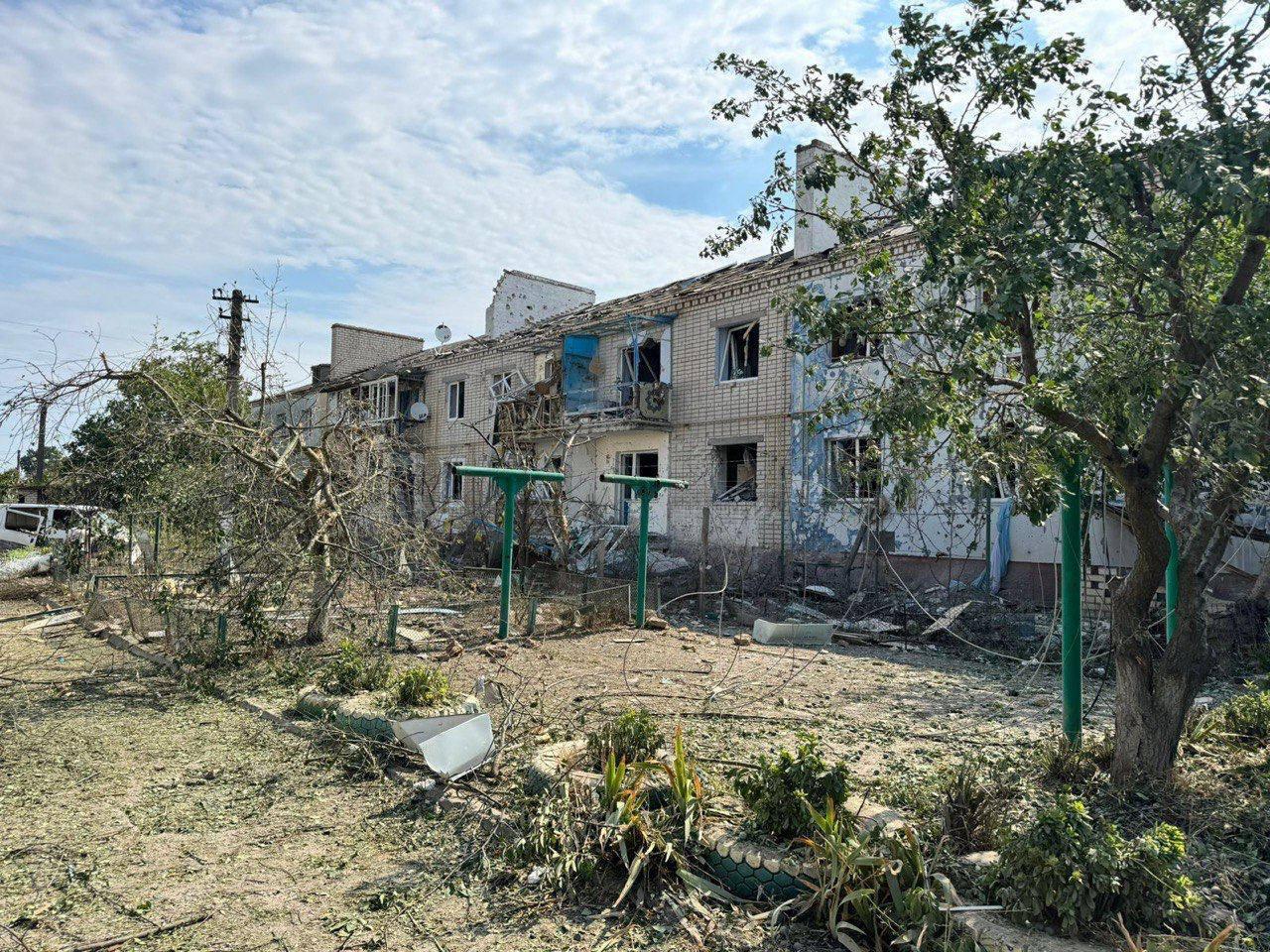 Окупанти атакували Білозерку на Херсонщині близько 40 снарядами: є загиблі та постраждалі