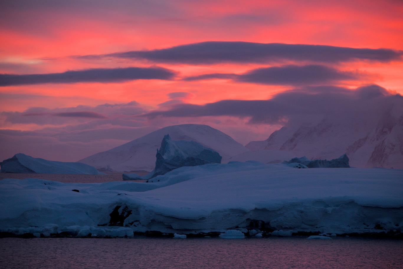 «Стрибок температури в Антарктиді — прояв екстремальності клімату» — Чигарева