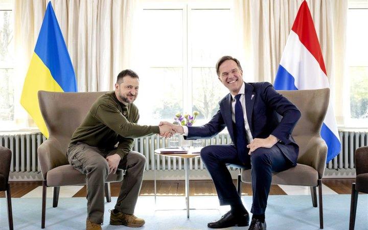 Зеленський обговорив з майбутнім генсеком НАТО Рютте подальшу співпрацю