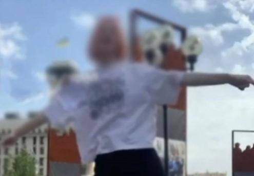 Дівчина-підліток з Харкова влаштувала танці під російський трек на алеї Небесної Сотні в Києві