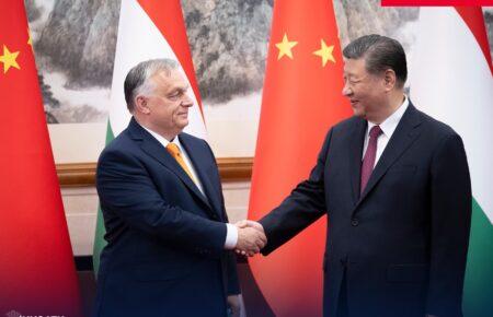 Орбан приїхав до Китаю і заявив про «миротворчу місію»