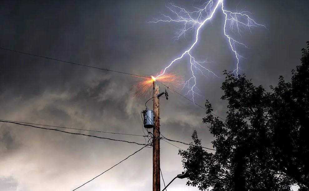 Через негоду знеструмлення є у чотирьох областях України