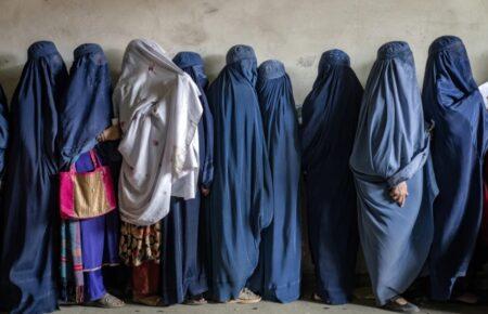 За рішенням суду у Франції, усі афганські жінки мають право на притулок у країні