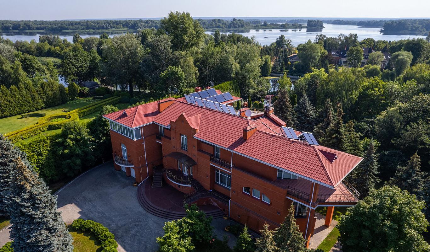 Арештували майно довіреної особи Януковича на понад 1 мільярд гривень — СБУ