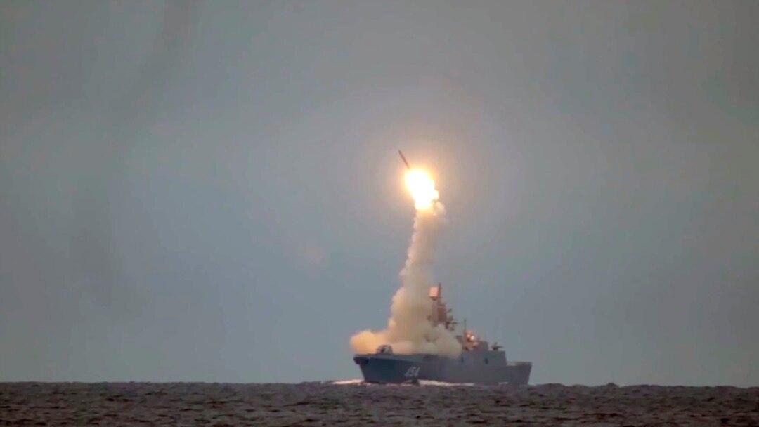Russia keeps two missile carriers in the Black Sea