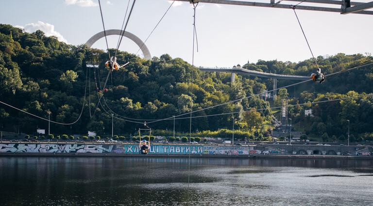 Винним загрожує до 8 років позбавлення волі — поліція щодо трагедії на канатній дорозі
