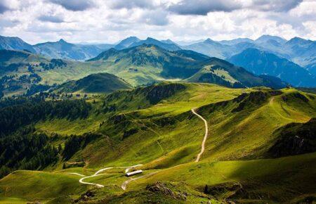 ТОП-3 непопсових місць у Карпатах