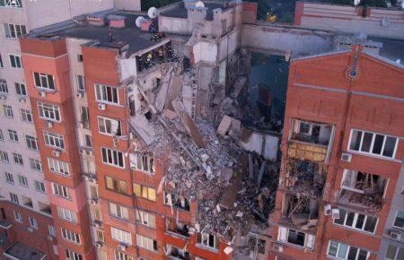 У Дніпрі з-під завалів будинку деблокували тіло третьої жертви обстрілу 28 червня