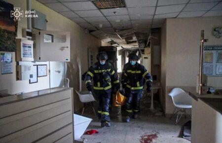 У нас є інформація, що під завалами в «Охматдиті» можуть бути люди — речник ДСНС Києва