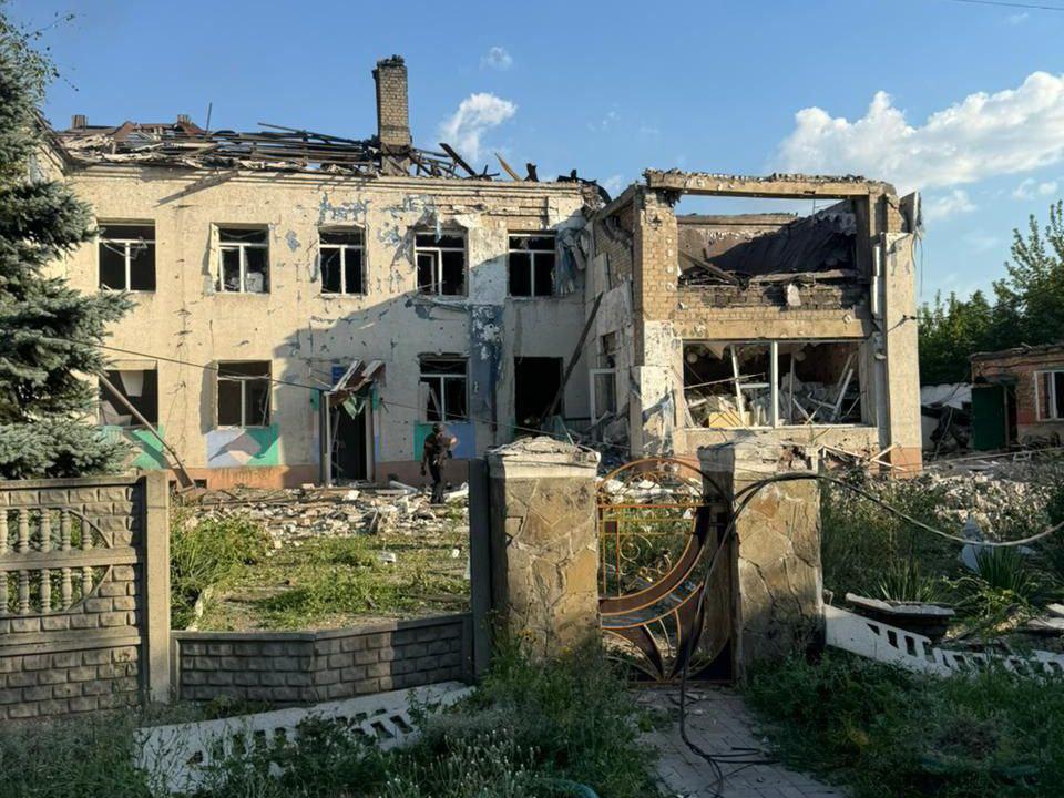 1 людина загинула і 12 поранені через атаку росіян на Мирноград (ФОТО)
