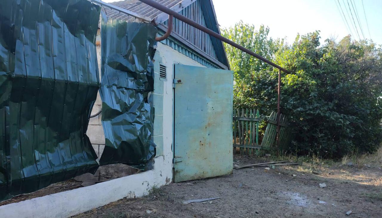 Окупанти атакували Нікопольський район з артилерії та «шахедами», є пошкодження