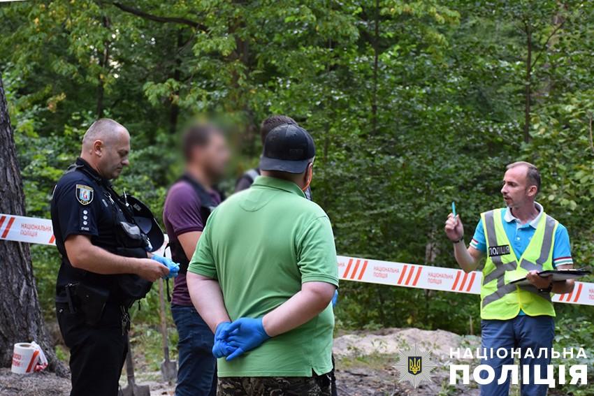 У столиці чоловіки викрали та вбили іноземця