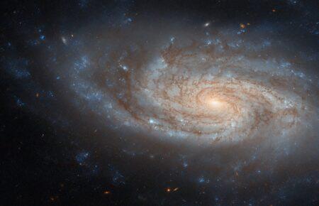 Телескоп «Хаббл» зробив детальне фото спіральної галактики за 100 млн світлових років від Землі